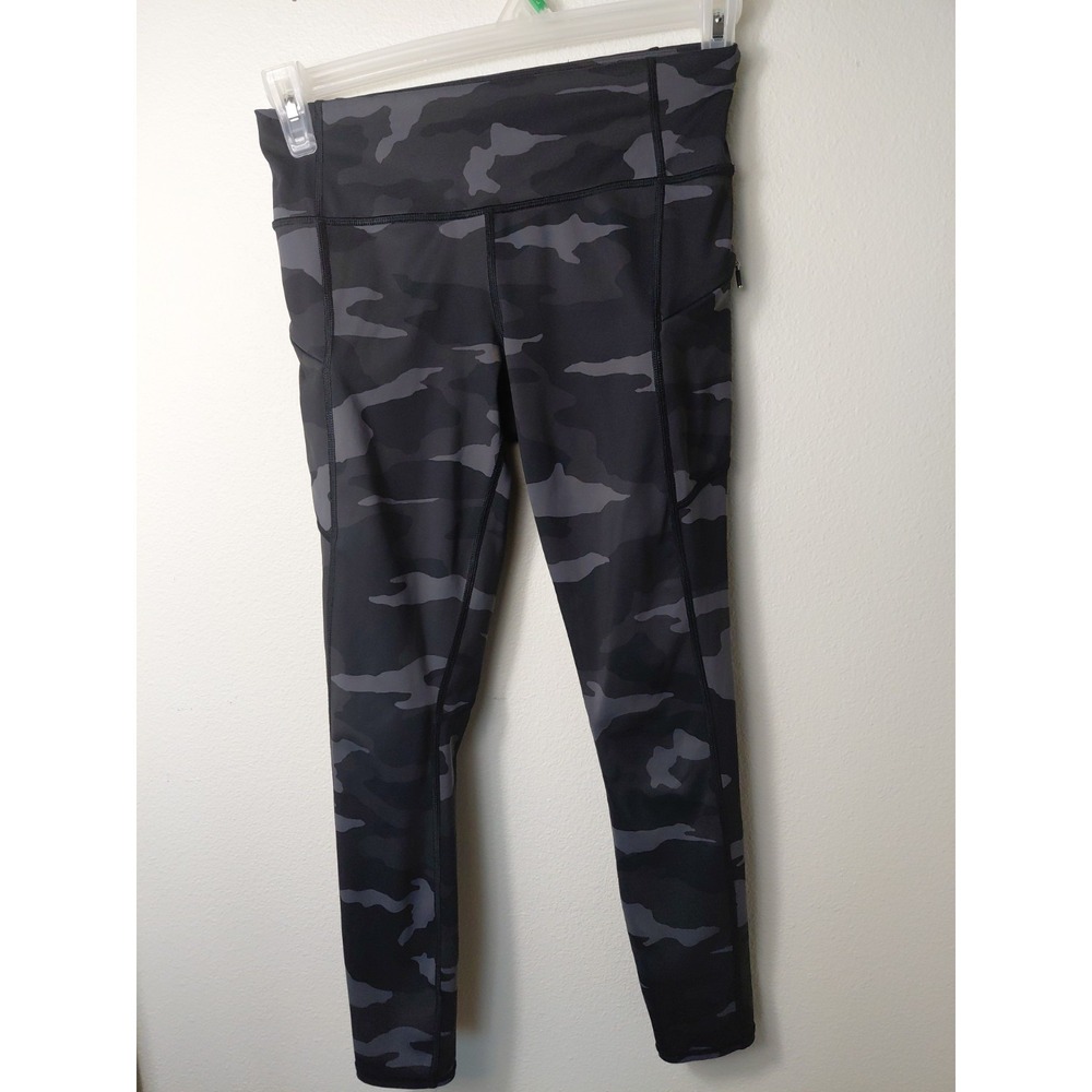 Athleta Black & Gray Camo Leggings With Zipper Pockets Size XS
